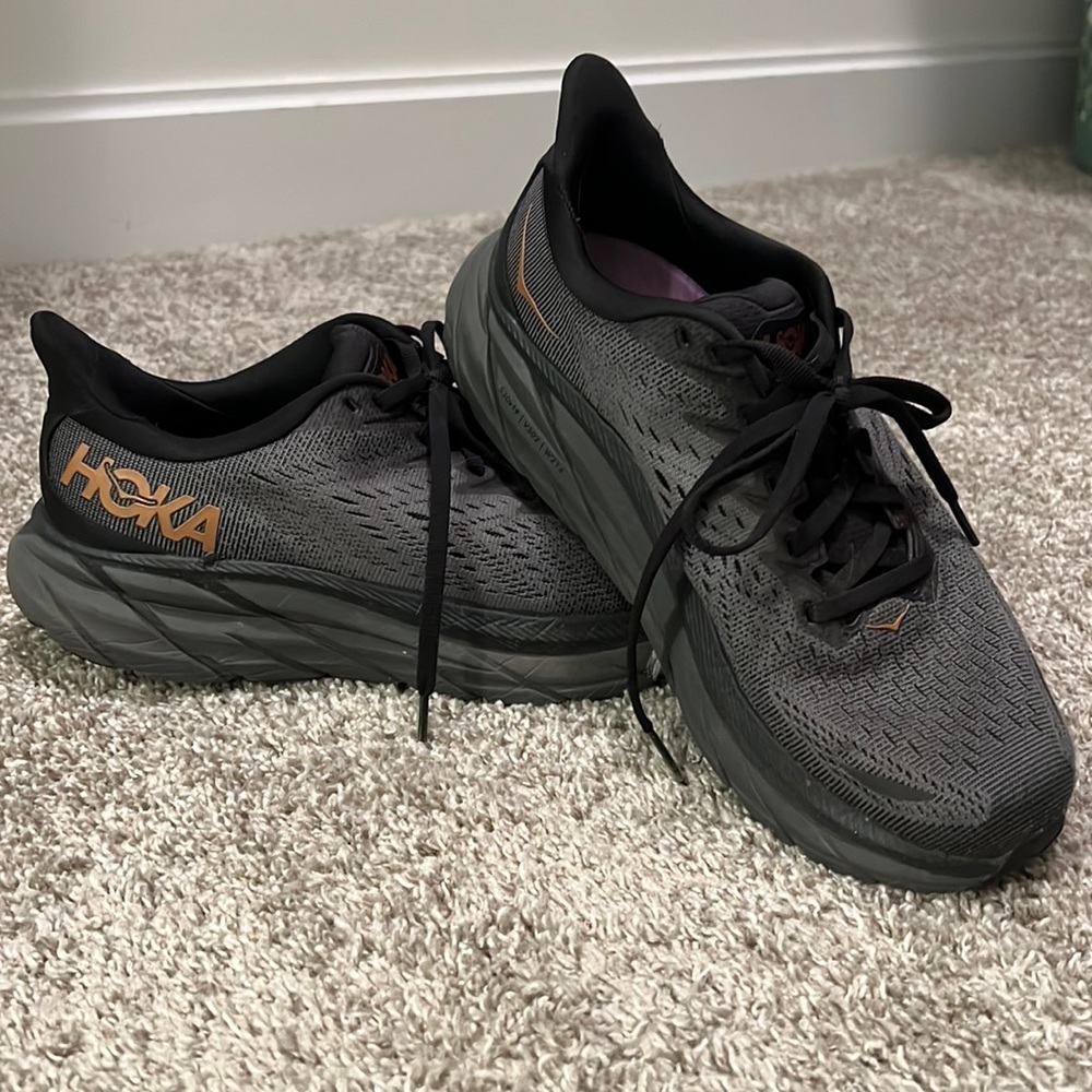 Hoka Clifton 8